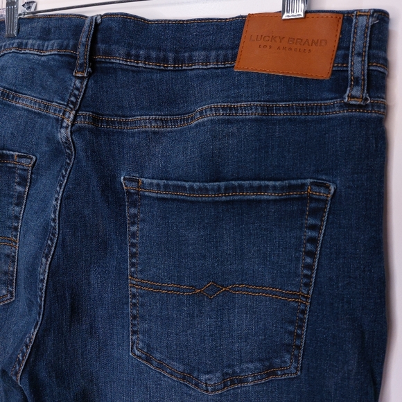 Lucky Brand Dark Wash Straight Leg Plus Size Denim Jeans Womens 38/30 - Picture 5 of 8
